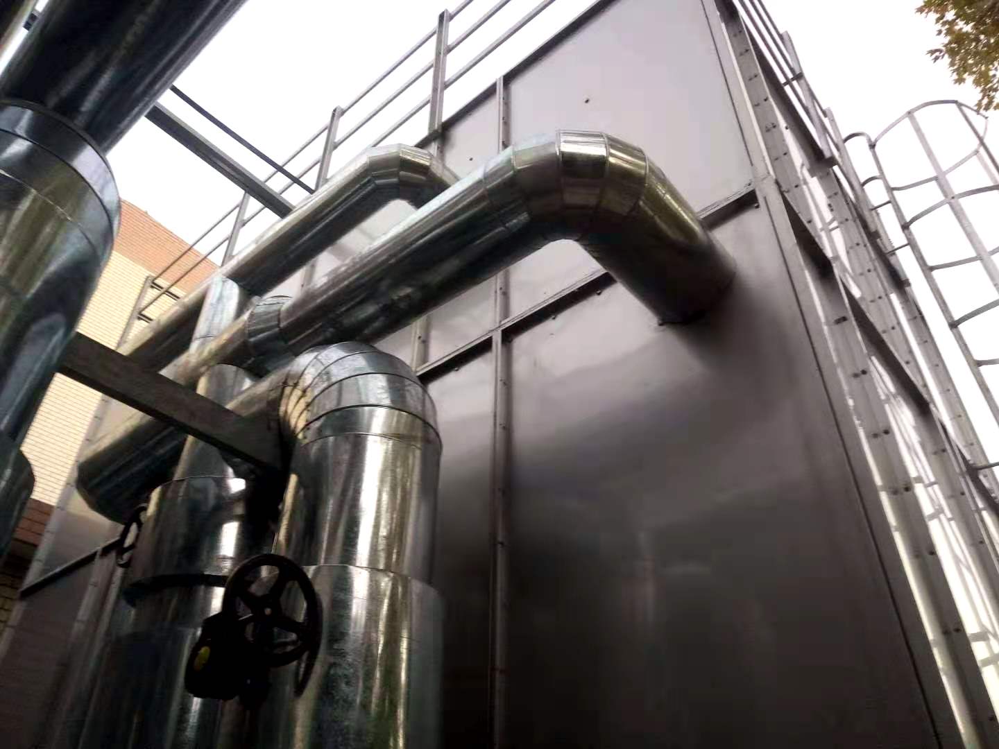 蒸汽<a href=http://m.jsyhl.cn/e/tags/?tagname=%E9%98%80%E9%97%A8%E4%BF%9D%E6%B8%A9%E8%A1%A3 target=_blank class=infotextkey><a href=http://m.jsyhl.cn/e/tags/?tagname=%E9%98%80%E9%97%A8%E4%BF%9D%E6%B8%A9 target=_blank class=infotextkey>閥門保溫</a>衣</a>