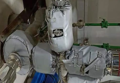 高溫管道<a href=http://m.jsyhl.cn/e/tags/?tagname=%E4%BF%9D%E6%B8%A9%E9%9A%94%E7%83%AD target=_blank class=infotextkey>保溫隔熱</a>衣